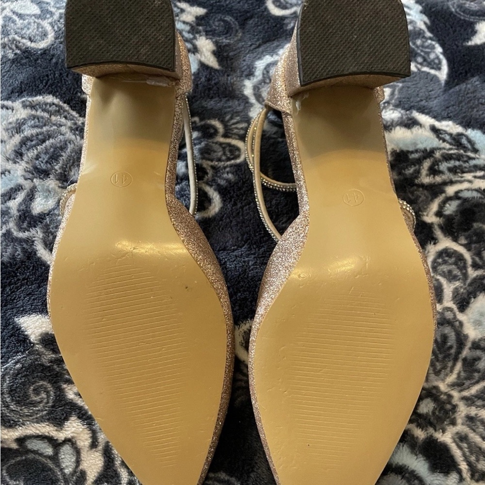 Sparkle Heels - Picture 3 of 3